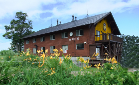 和田小屋外観
