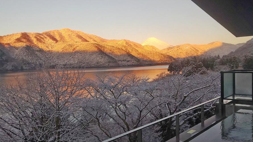 絶景日帰り温泉 龍宮殿本館　女性露天風呂