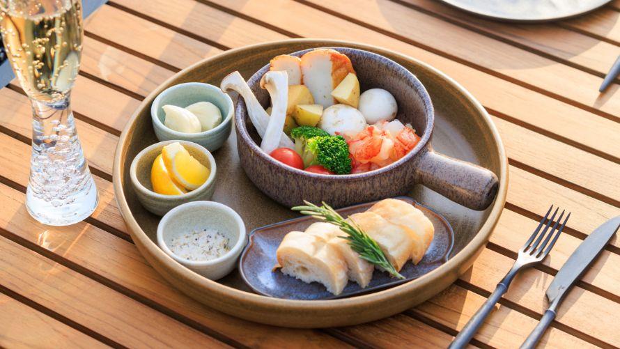 魚貝や野菜を楽しむアヒージョプレート