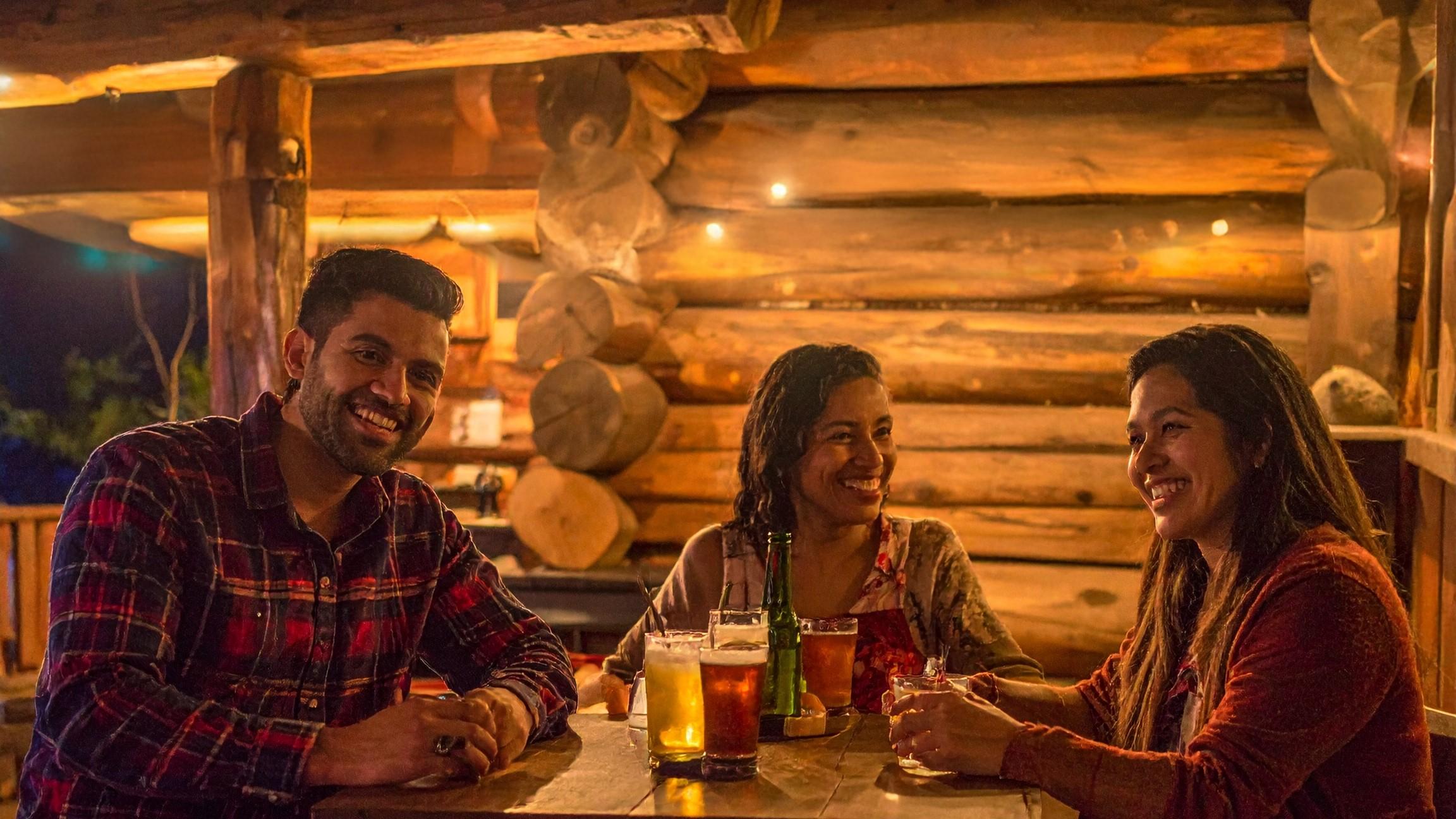 NIGHT LODGE BAR