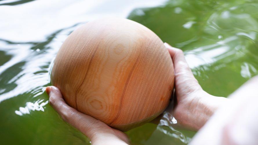 お風呂『狭山の茶湯』でひのき湯玉