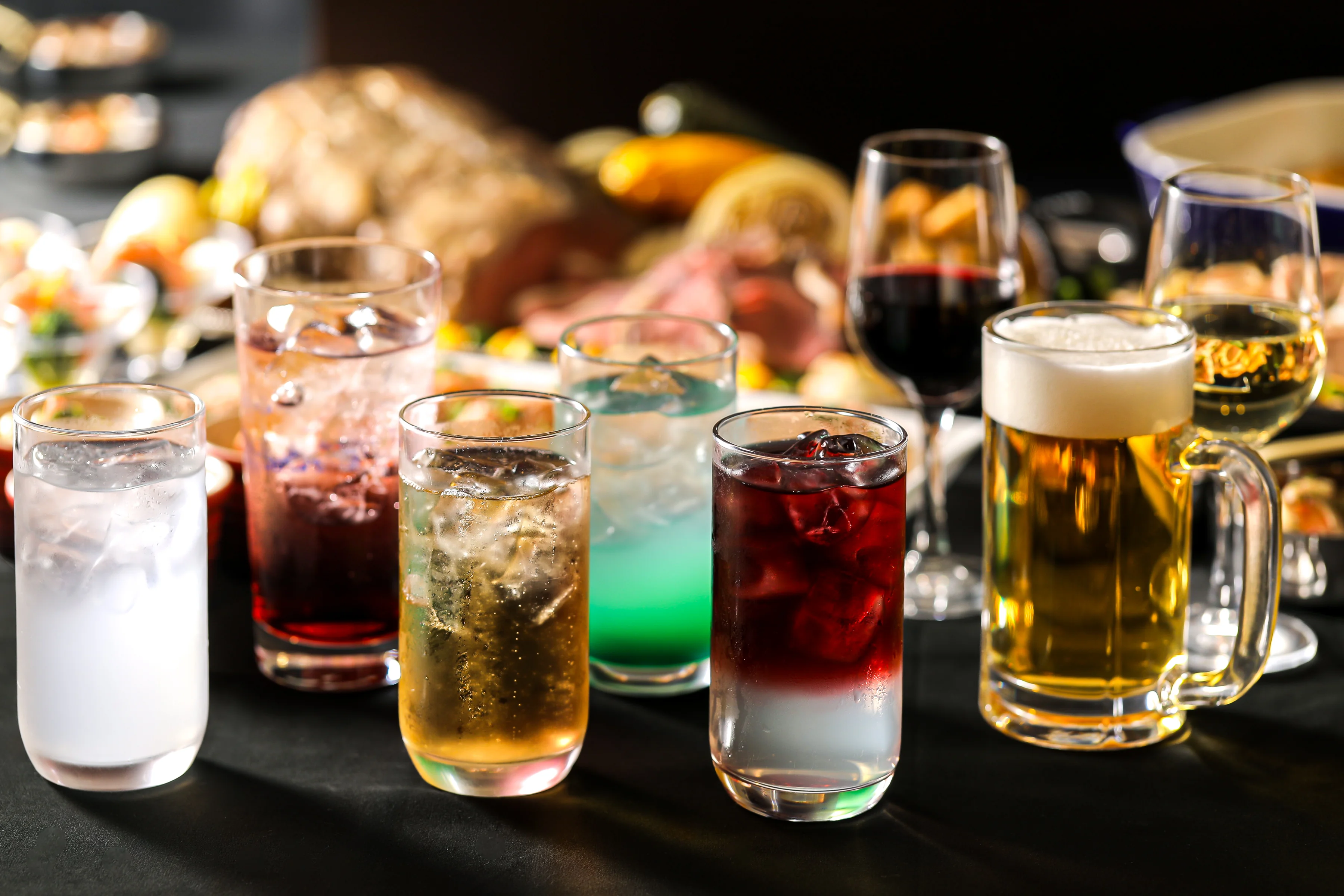 ビールやワインなどのドリンク