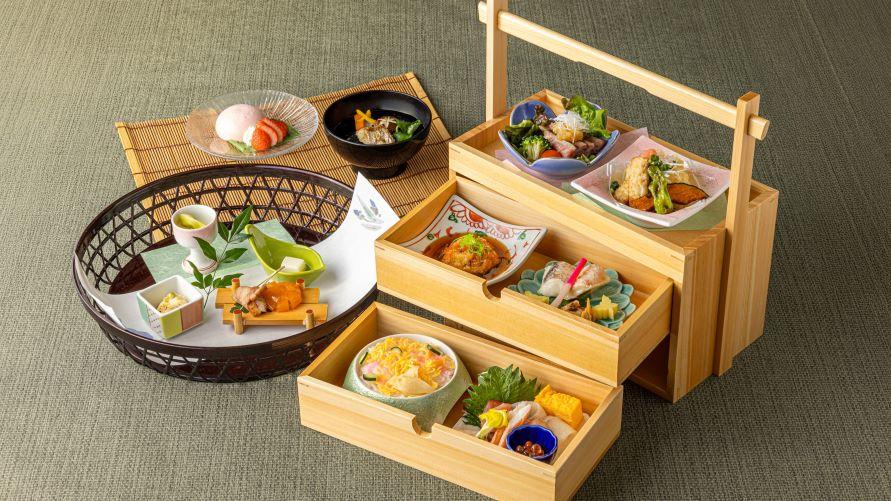ちらし寿司や和牛肉たたきサラダ仕立てなど多彩なお料理を