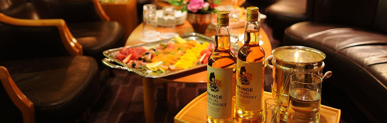 世界の銘酒を片手に酔いしれるひと時