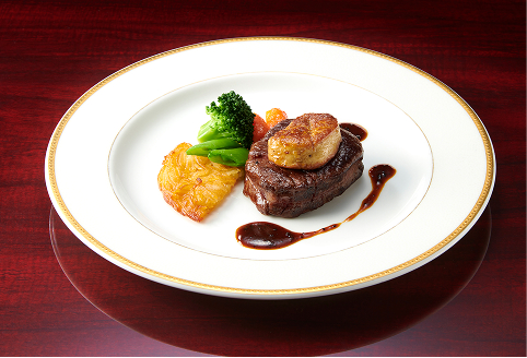 牛フィレ肉とフォアグラのロッシーニ風