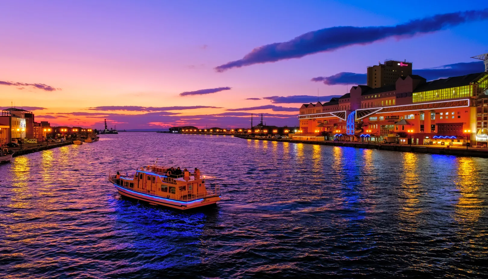 釧路夕日観光船 SEA CRANE