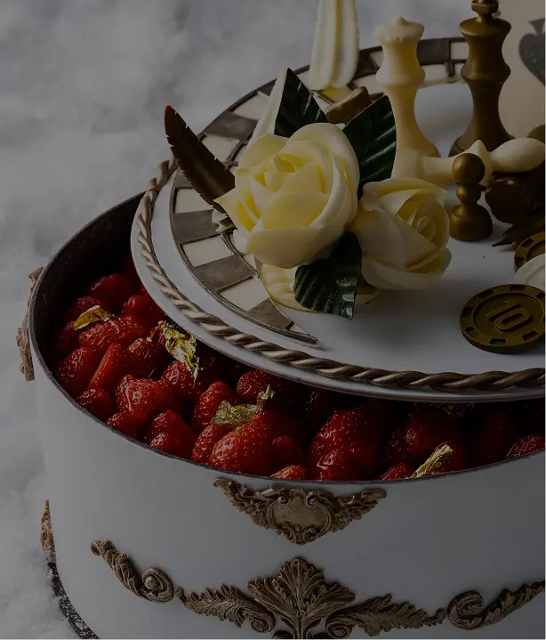 CHRISTMAS CAKE