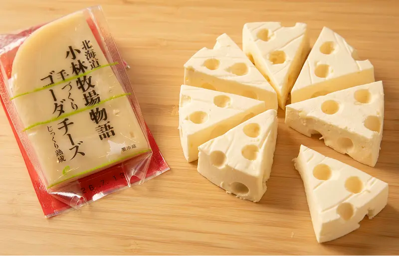 江別市小林牧場ゴーダチーズのケーキ
