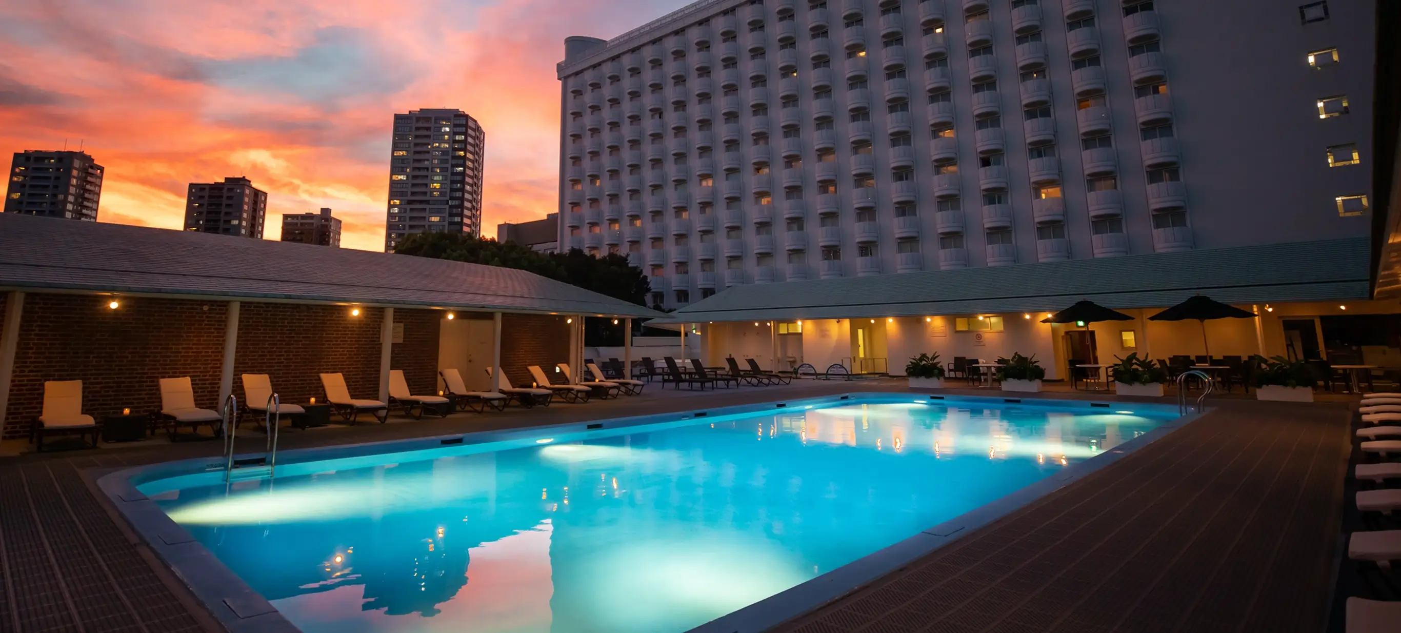 SKY POOL