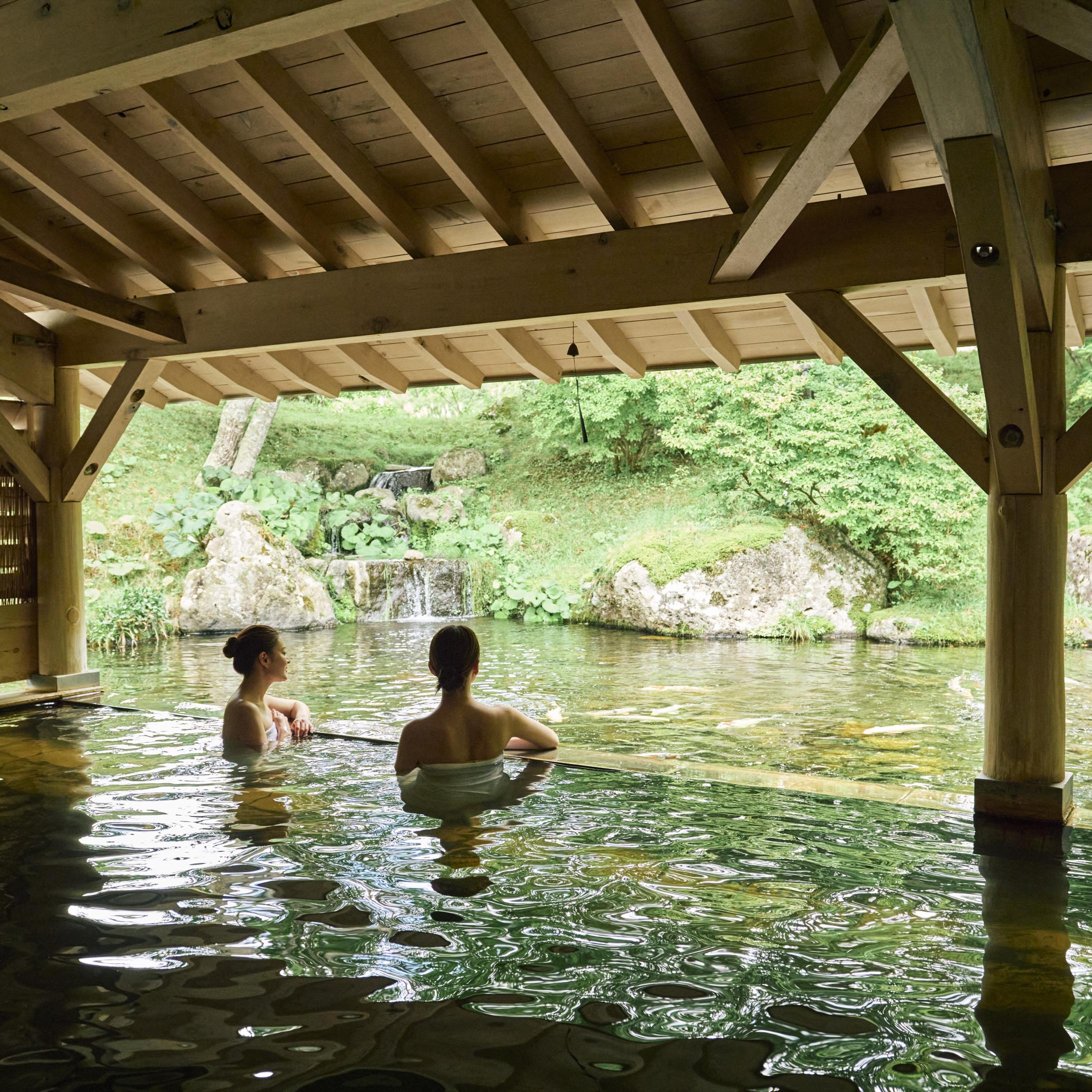 温泉屋根付露天風呂イメージ