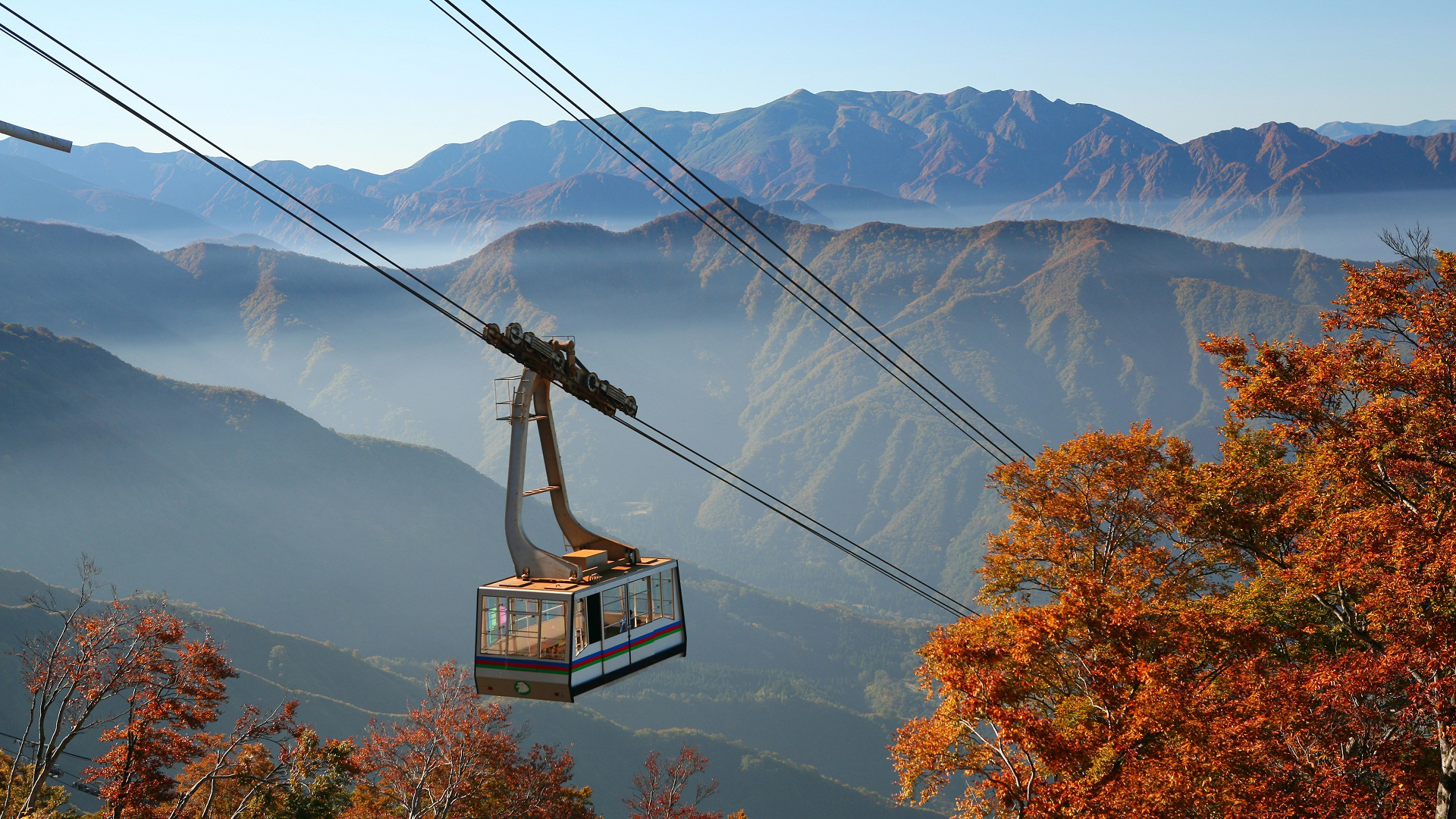 四季を通して楽しめる八海山の景観