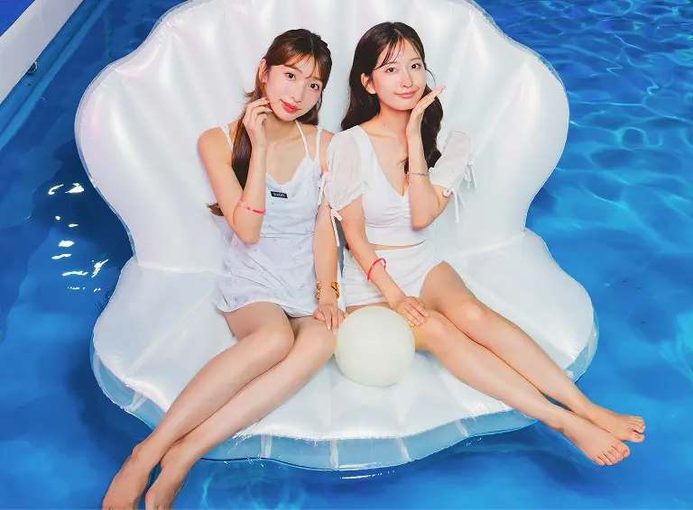 CanCam Night Pool & Stay